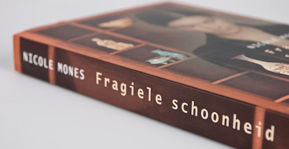 Fragiele schoonheid – Nicole Mones